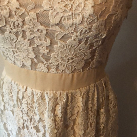American Eagle Lined Lace Dress - Picture 2 of 6